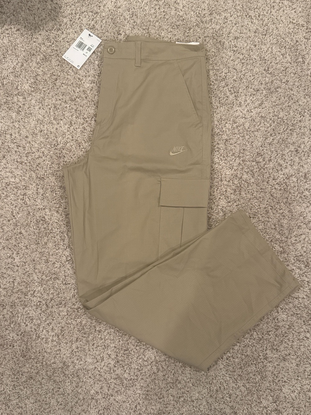 Nike Men’s Olive/Tan Cargo Pants with Side Pockets